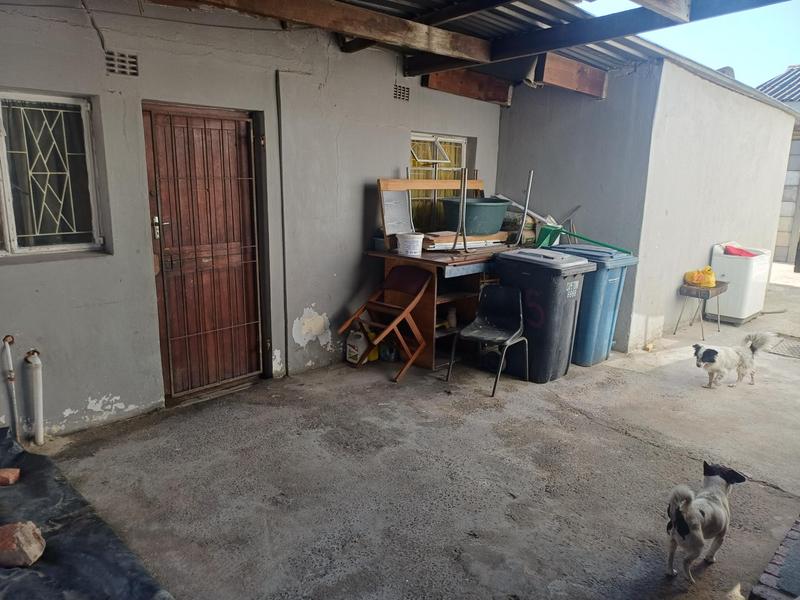 2 Bedroom Property for Sale in Ravensmead Western Cape